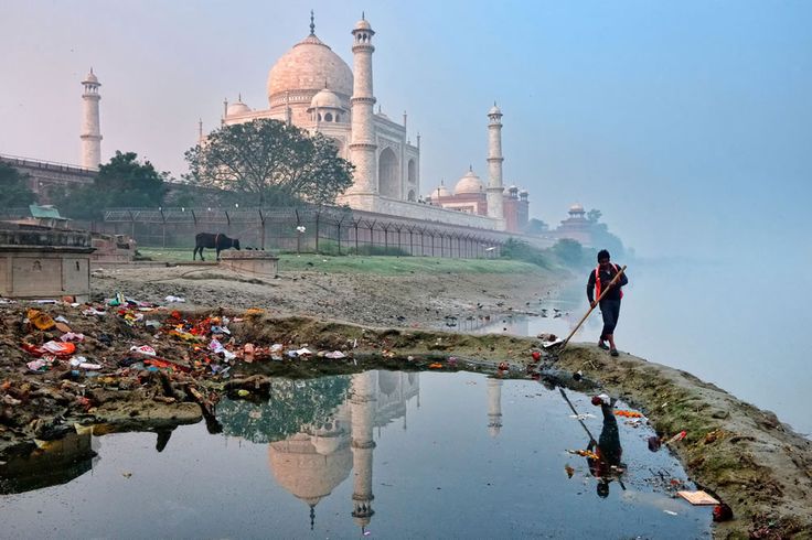 Behind the Taj: pollution along the Yamuna riverbank in Agra, India